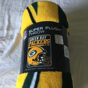 NFL Bedding - Green Bay Packers Super Plush Throw NFL Bedding - Green Bay Packers Super Plush Throw